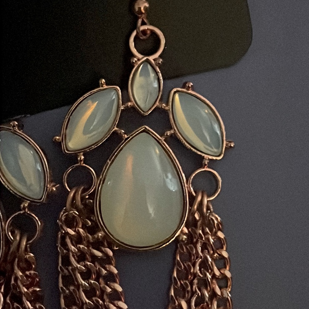 NWT Fashion statement earrings 3.5” length 
White and rose gold tone - Picture 5 of 5